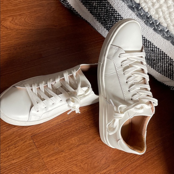 Quince White Women's Sneakers - Picture 9 of 12